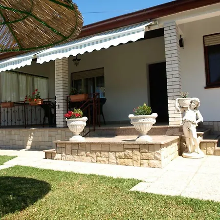 Apartament Vacation With Pool