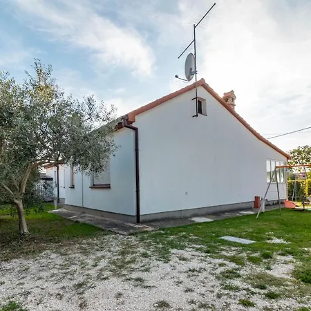 Vacation With Pool Apartament Loborika